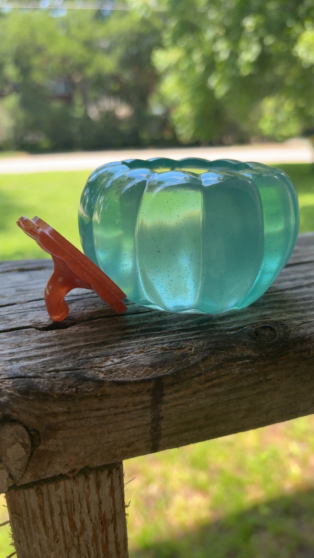 Reversed Pumpkin Jar